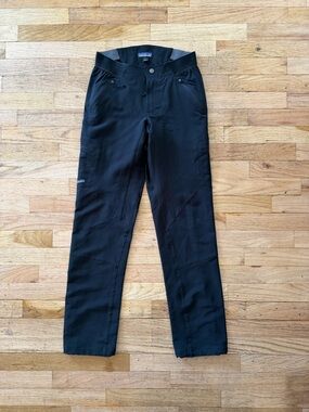 Patagonia women’s Black Performance Hiking/climbing technical Pant